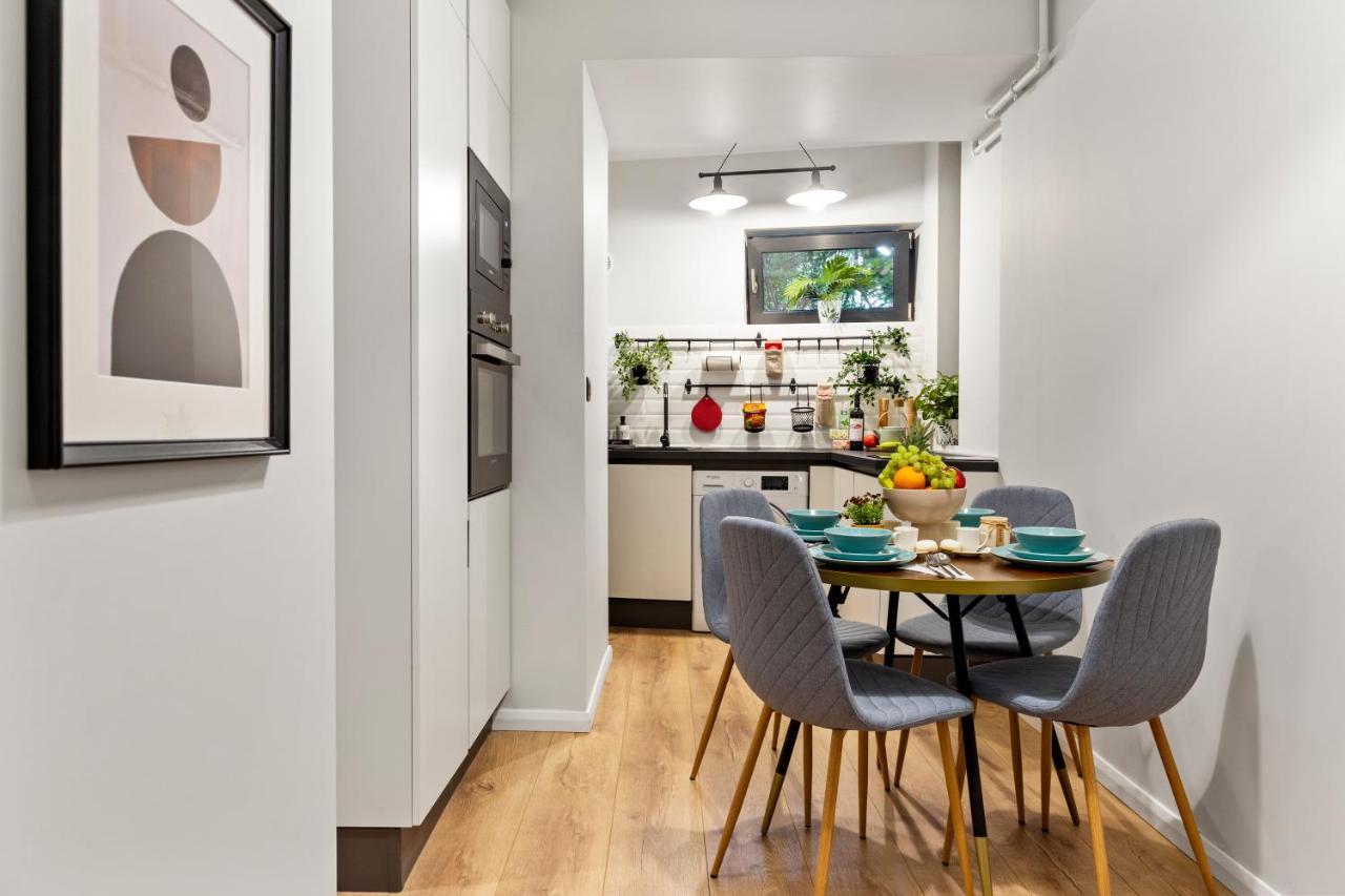 Tova Pearl Ultracentral - Romana Square Subway Appartement Boekarest Buitenkant foto