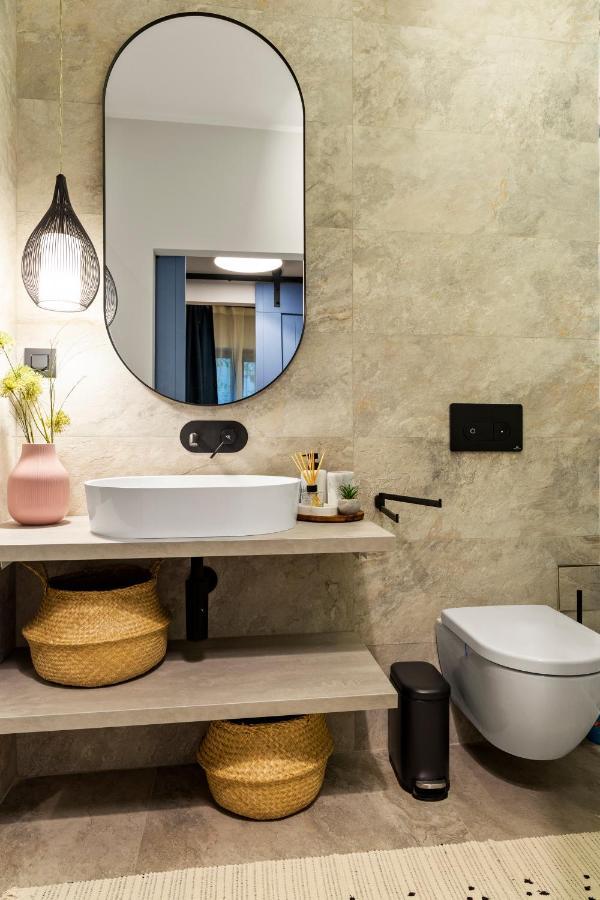 Tova Pearl Ultracentral - Romana Square Subway Appartement Boekarest Buitenkant foto