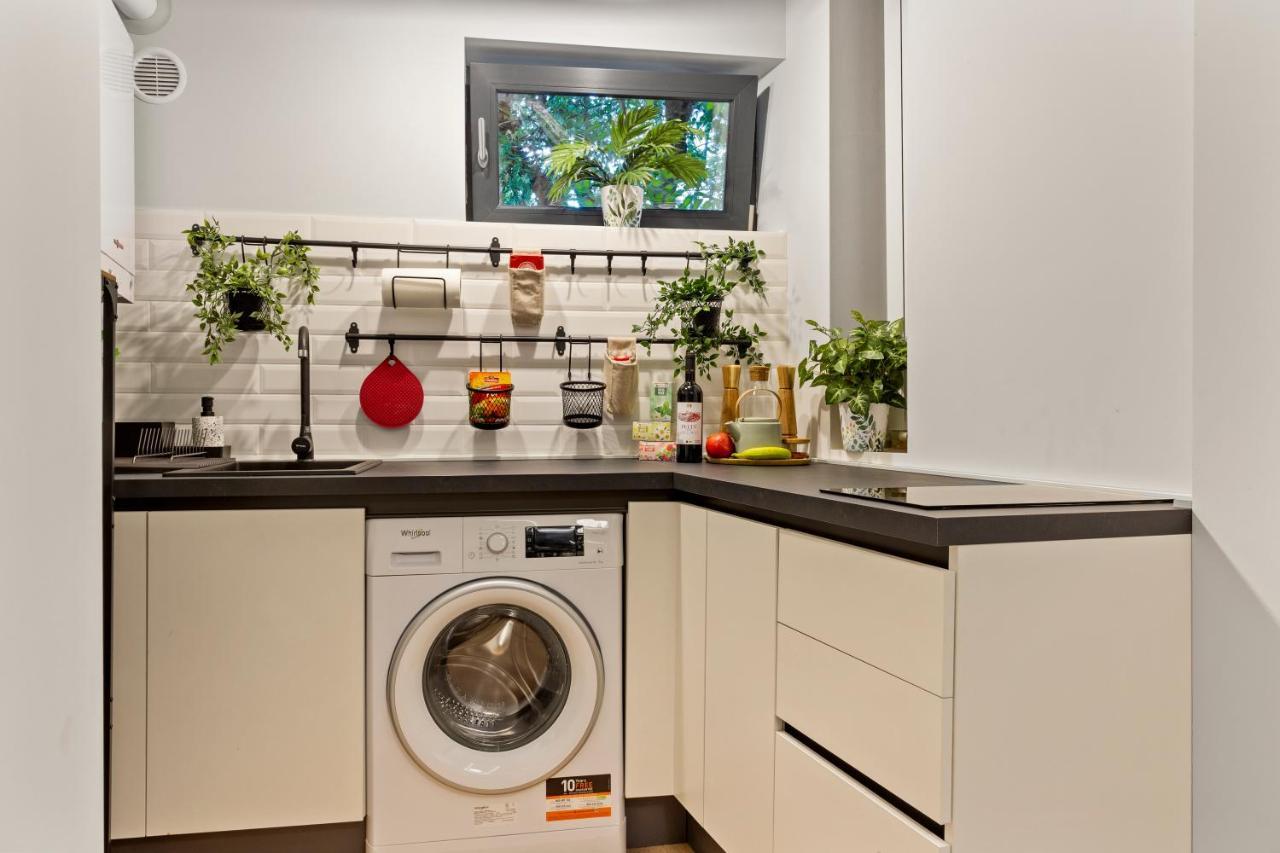 Tova Pearl Ultracentral - Romana Square Subway Appartement Boekarest Buitenkant foto