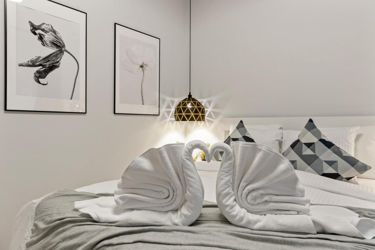 Tova Pearl Ultracentral - Romana Square Subway Appartement Boekarest Buitenkant foto