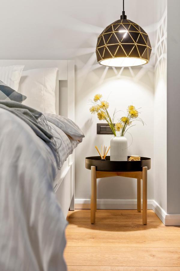 Tova Pearl Ultracentral - Romana Square Subway Appartement Boekarest Buitenkant foto