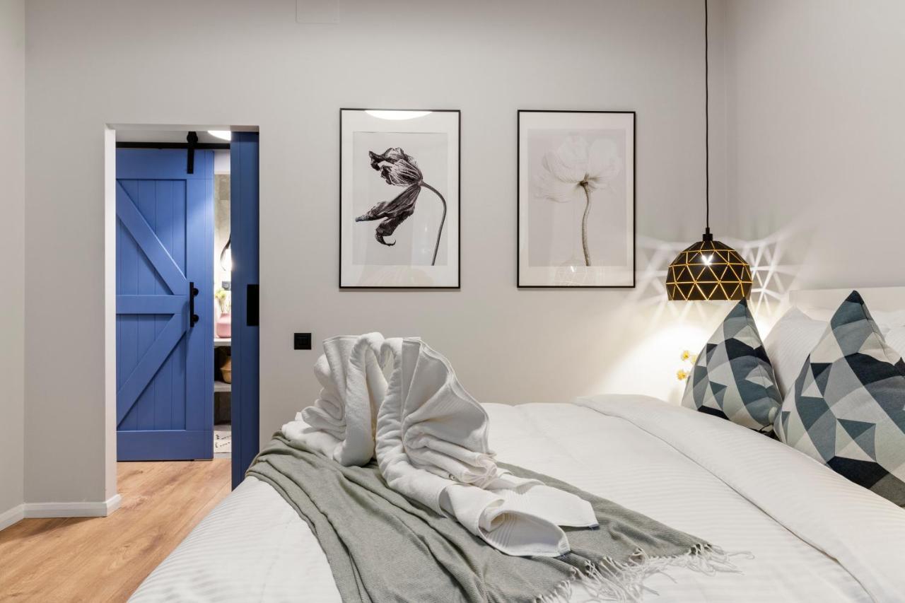 Tova Pearl Ultracentral - Romana Square Subway Appartement Boekarest Buitenkant foto