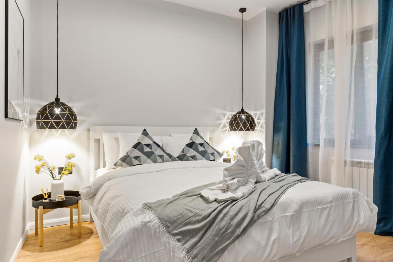 Tova Pearl Ultracentral - Romana Square Subway Appartement Boekarest Buitenkant foto